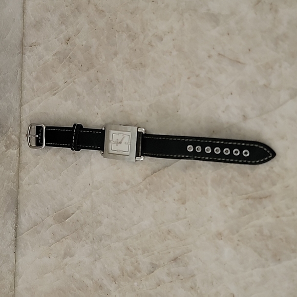 COACH WATCH LADIES WHITE SQUARE DIAL MODEL 0221 with Box 36 MM - Picture 2 of 5